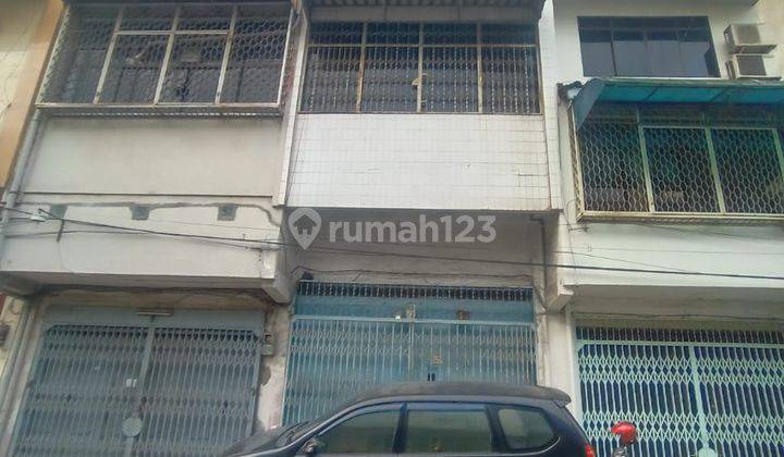 Ruko 3 Lantai Bagus di Medan Kota, Medan 1