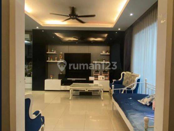 Rumah Garden House Pik 3 Kamar Tidur Semi Furnished Udah Renov Harga Murah 2