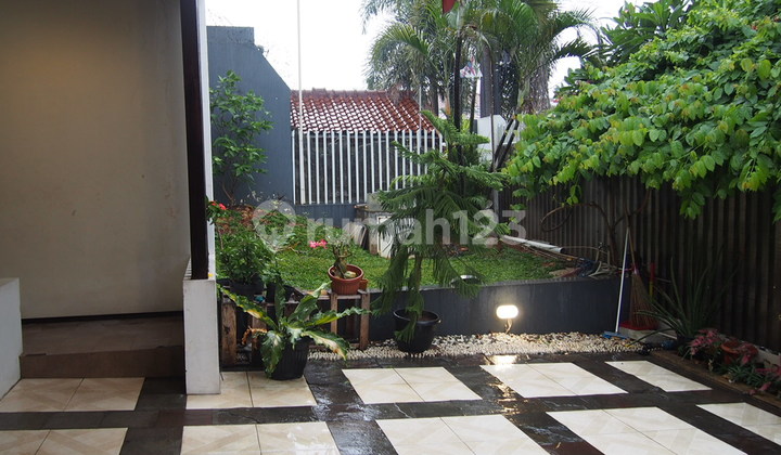 Dijual Rumah Siap Huni 2 Lantai di Duren Sawit Jakarta Timur 2