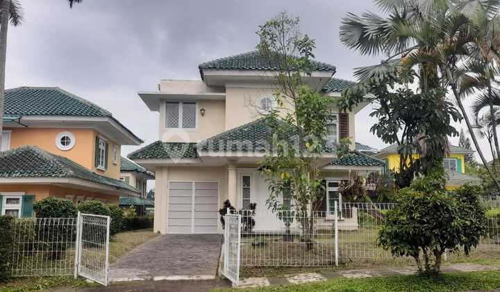 Villa Asri Dan Nyaman di Puncak Resor Drive, Jawa Barat