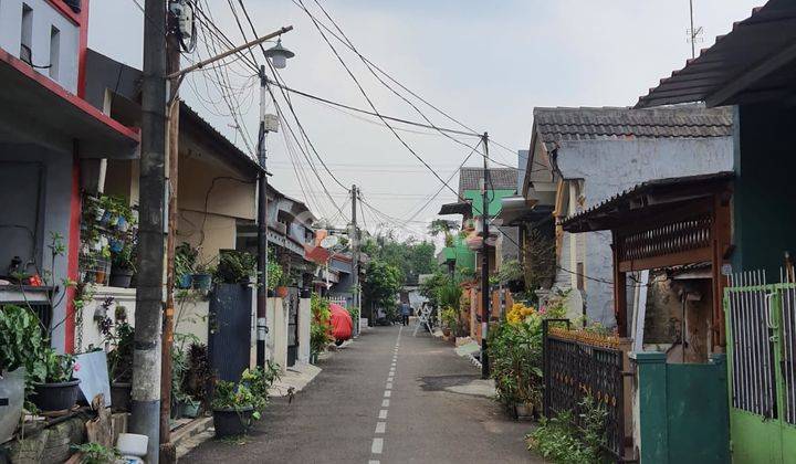 Dijual Rumah Hitung Tanah di Komplek Taman Narogong Indah Bekasi  2