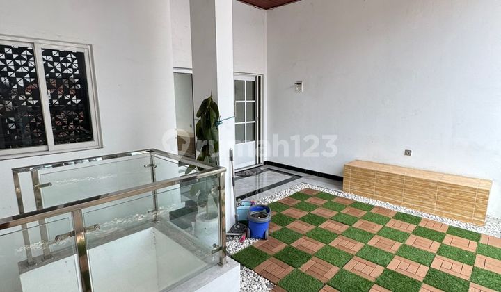 Brand New and Semi-Furnished House in Kelapa Gading, North Jakarta 2