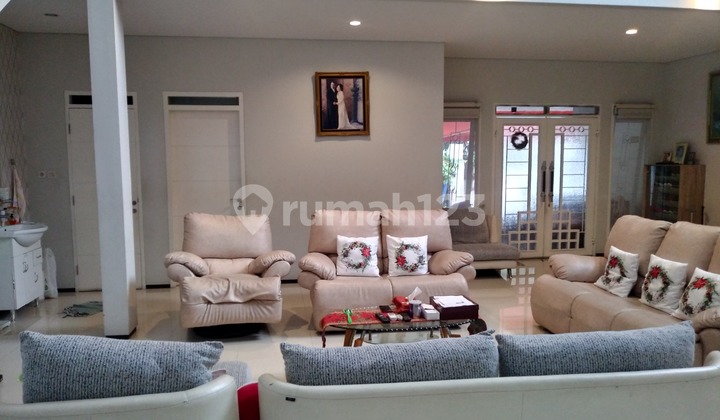 Dijual Rumah Siap Huni 2 Lantai di Duren Sawit Jakarta Timur