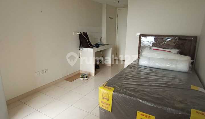 Dijual Apartemen Tipe Studio Semi Furnish di Springlake Tower Azolla Summarecon Bekasi 1