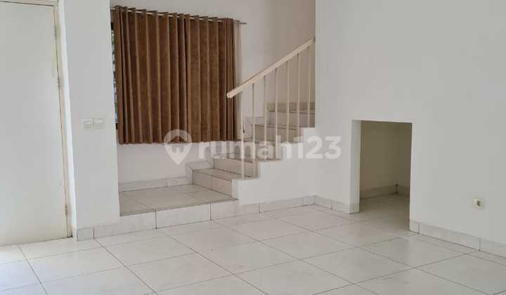 Beautiful and Move-in Ready House in JGC, East Jakarta 2