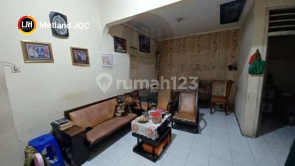 Rumah Hook SHM Luas 145 di Pulogebang, Jakara Timur 2