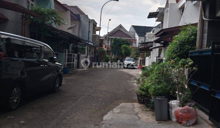 Dijual Rumah 2lt Dalam Kompleks Buaran Dgn 1 Gate di Duren Sawit  2