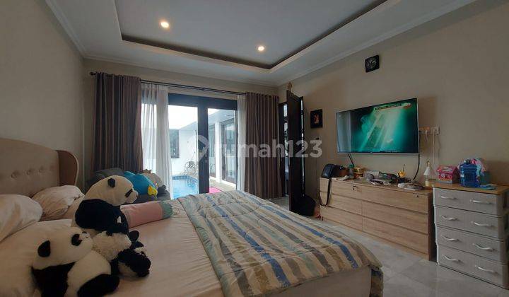 Rumah Bagus Ful Furnished Ada Kolam Renang di Duren Sawit Jakarta 2