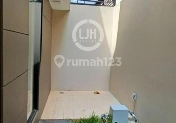 Rumah 2 Lantai Lebar 7 Dalam Cluster di Jakarta Garden City, Cakung 2