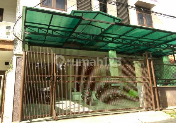Kost 3,5 Lantai 31 Kamar Lokasi Strategis di Grogol, Jakarta Barat Kost 3,5 Lantai 31 Kamar Lokasi Strategis di Grogol, Jakarta Barat