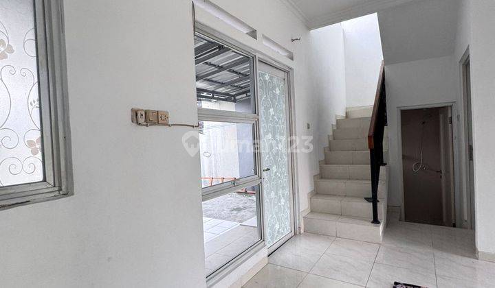 Rumah Siap Huni Di Cluster Teresta Metland, Jakarta Timur 2