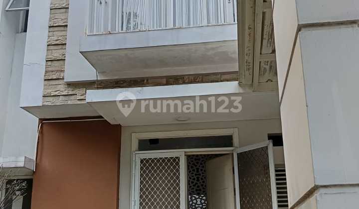 Semi-Furnished 2-Story Fully Renovated House at Summarecon Bekasi 2