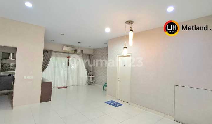 Dijual Rumah 2lt Full Renov di JGC SHM dekat Mall Aeon Ikea  2