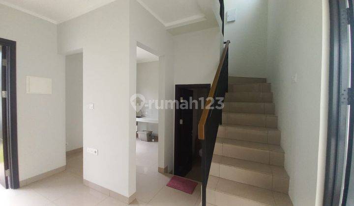Disewakan Rumah 2 Lantai Di Summarecon Gading Cown Bekasi 2