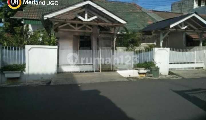 Rumah 1 Lantai luas 275 di Taman Buaran Indah 3, Duren Sawit