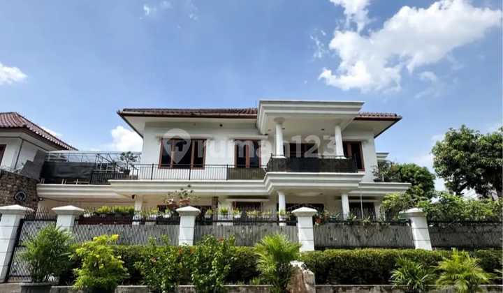 For Sale Majestic Hook House in Kayu Putih Residential Area, Jakarta 2