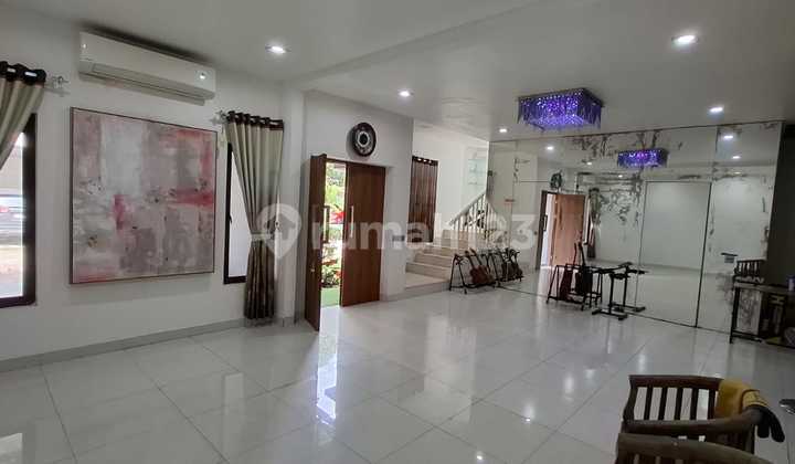 Rumah Hook Dibawah Harga NJOP di Cluster Cassia SHM Jgc Cakung