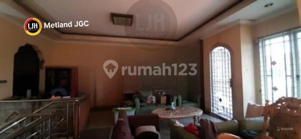 Rumah Hook Asri luas 391 SHM di Taman Modern, Cakung 2