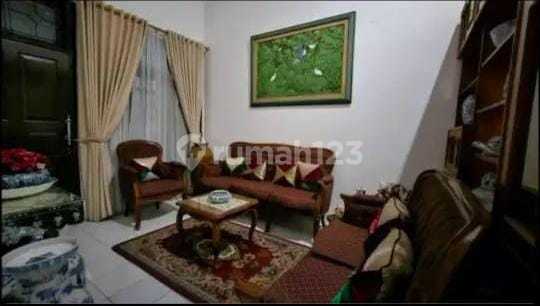 Rumah 2 Lantai Luas 210 SHM di Perumahan Garnd Galaxy, Bekasi 2