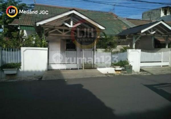 Rumah 1 Lantai luas 275 di Taman Buaran Indah 3, Duren Sawit