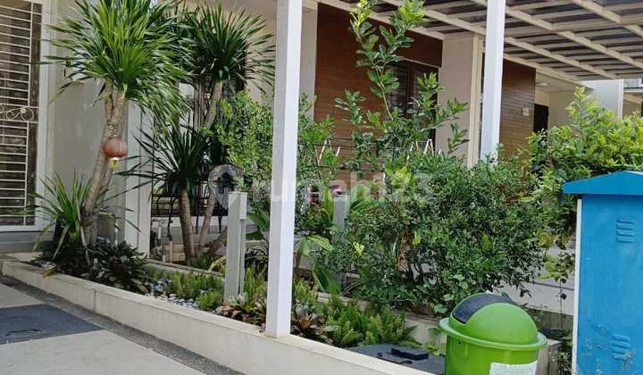 Rumah 2 Lantai Mezzanin dalam Cluster Jakarta Garden City, Cakung