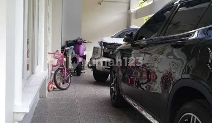 For Sale 2.5 Story Hook House SHM in Cipinang Indah, East Jakarta 2