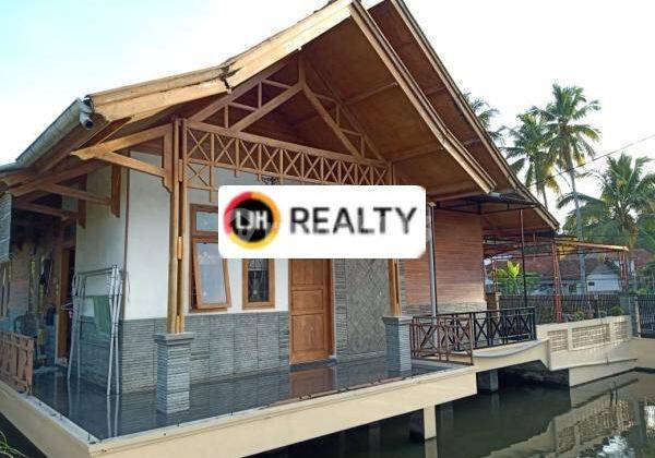 Dijual Rumah di atas kolam  ikan yang nyaman di Tasikmalaya  1