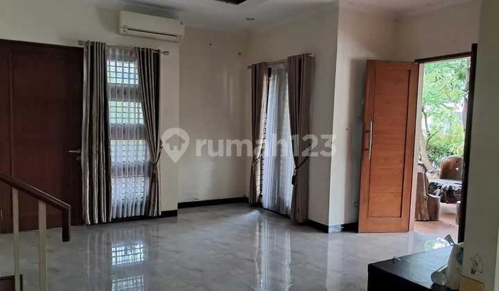 Rumah 3 Lantai Semi Furnished di Cluster Harmoni, Harapan Indah 2