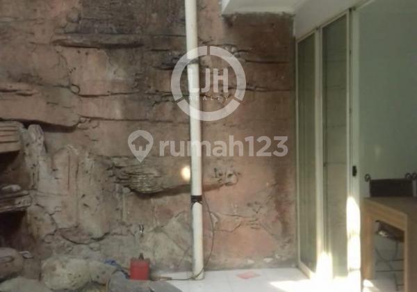 2-Storey House 9 Meters Wide in Modern Park, Cakung, East Jakarta