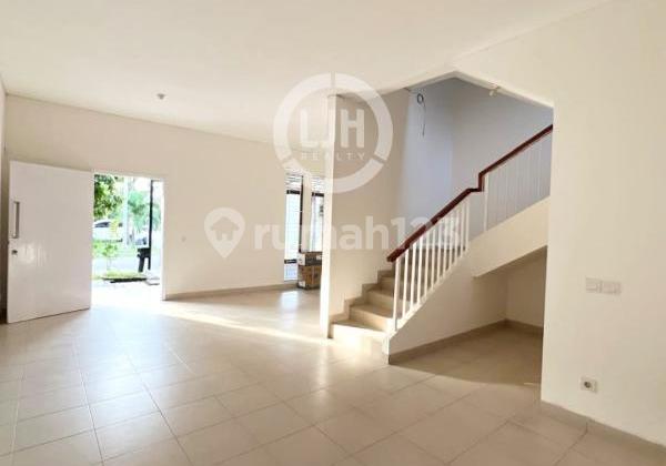 Semi-Furnished 2-Story House, 8 Meters Wide, in JGC Front Cluster, Cakung Semi-Furnished 2-Story House, 8 Meters Wide, in JGC Front Cluster, Cakung