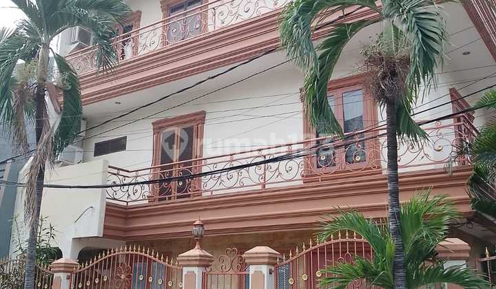 Rumah  Dalam Komplek Kopyor Barat Kelapa Gading