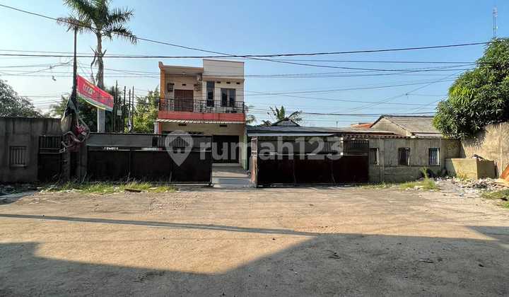 Gudang Besi. Di Penggarutan. Bekasi utara