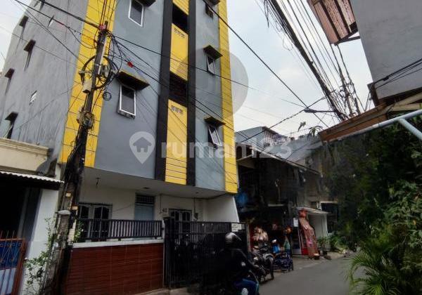 Kost Strategis 4 Lantai 63 Kamar di Tanjung Duren, Jakarta Barat