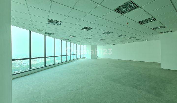 Kantor Office Lippo St Moritz Puri Indah di Jakarta Barat 