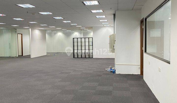 Kantor Office Lippo St Moritz Puri Indah Dijual Murah di Jakarta Barat 2