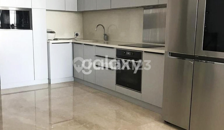 tampak depan sewa apartemen the peak residence