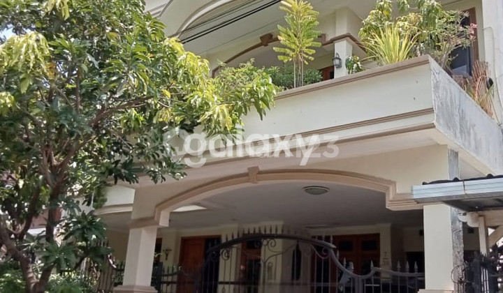 DIJUAL RUMAH 2 LANTAI MANYAR TOMPOTIKA 1