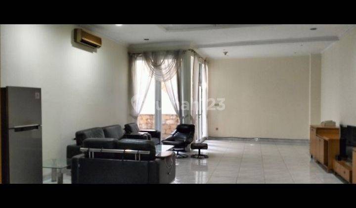 Rumah Disewakan Furnish 9x23 Di Pik, Jakarta Utara.  1