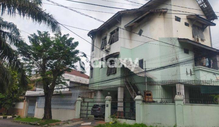 Dijual Rumah Hook Comercial Area Jl Pattimura 1