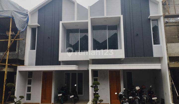 Rumah dalam cluster tanah luas bisa custom modern murah di Condet Jakarta timur 2