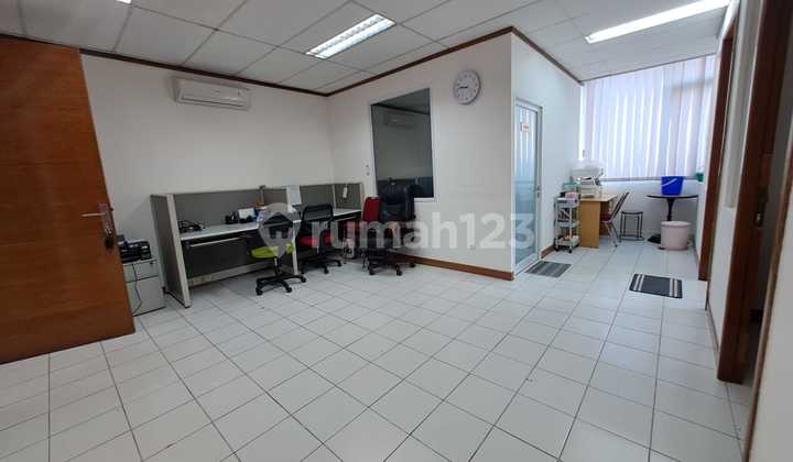 Ruang Perkantoran Disewakan di Dalam Gedung Exclusive di Rawamangun Ruang Perkantoran Disewakan di Dalam Gedung Exclusive di Rawamangun