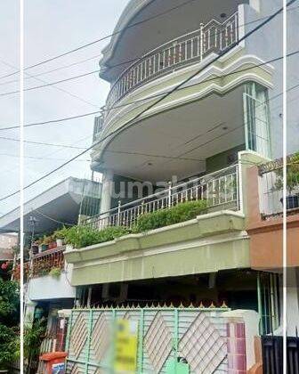 Rumah 3 Lantai di Aren Jaya Bekasi Timur,  Bekasi 1