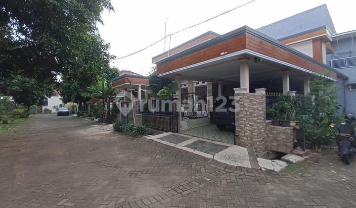 Huk House in Taman Kota Housing, Bekasi Jaya, East Bekasi Huk House in Taman Kota Housing, Bekasi Jaya, East Bekasi