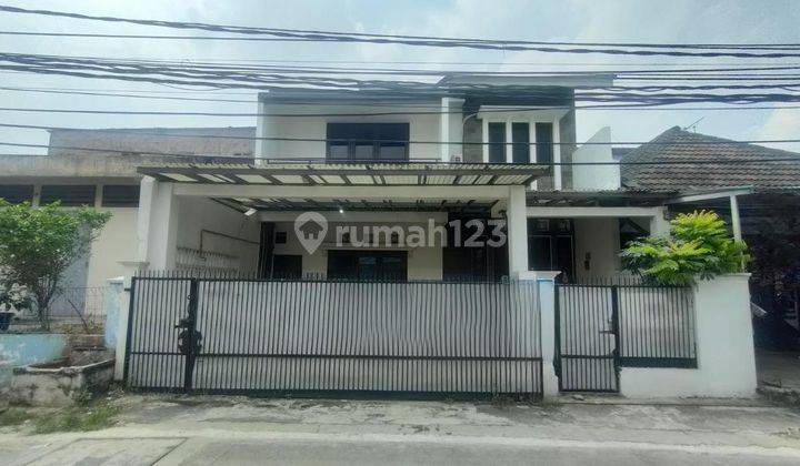 Rumah di Pondok Pekayon Indah Dengan 2 Kios Untuk Usaha 1