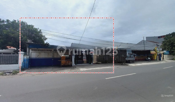 Rumah lama ditepi jalan KH Agus Salim Bekasi 1