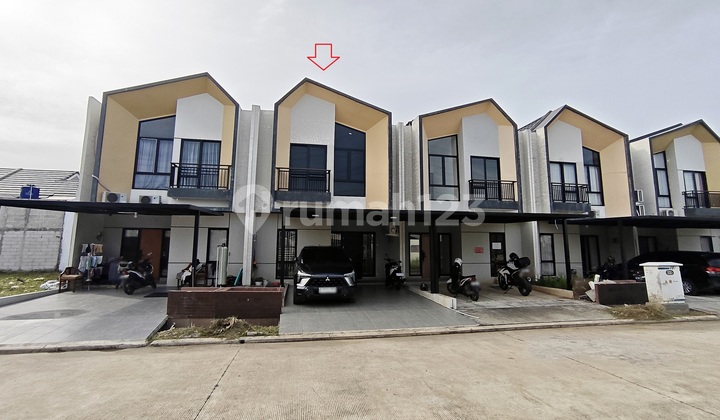 North Tambun 2-Story House in the Exclusive Dharmawangsa Residence Cluster North Tambun 2-Story House in the Exclusive Dharmawangsa Residence Cluster