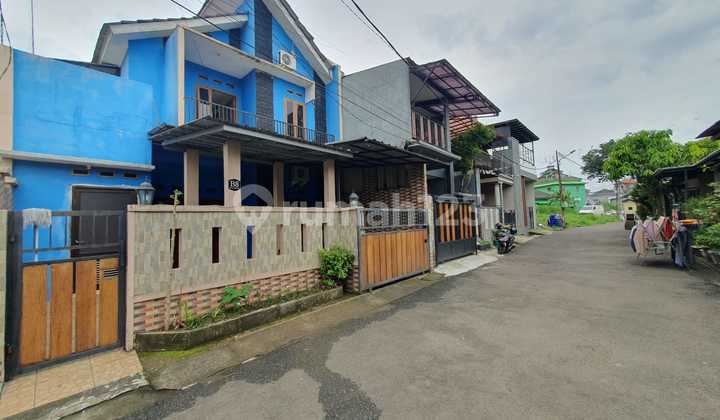 Two-Story House in Cikaret Pancasan with Toll Road and Station Access