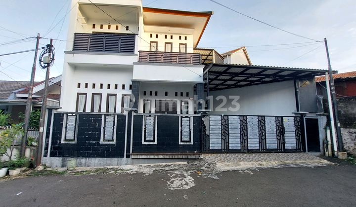 Rumah Taman Pajajaran 2 Lantai Akses Tol Sumarecon Termurah
