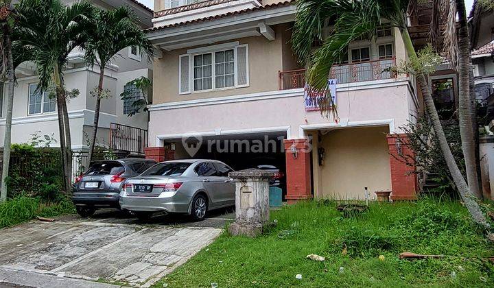 Rumah 2,5 Lantai Sentul Harga bawah pasaran View Pegunungan
