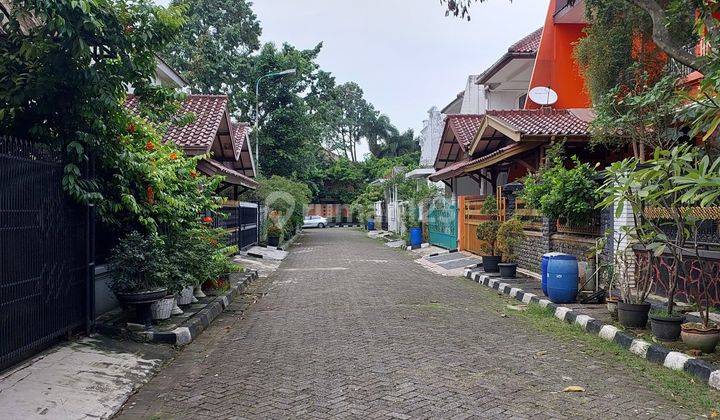 Rumah hook besar 2 Lantai pusat kota selangkah ke jalan Pajajaran 15